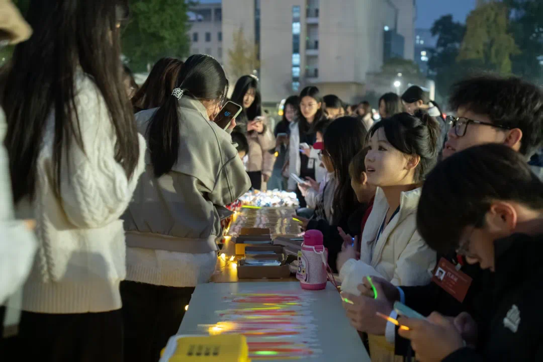 文件名称:cbeeb3c3-34d1-4181-a93d-c1223906188b.jpg原图大小:NaNGB